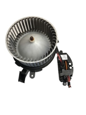 Вентилятор воздуходувка audi a4 b8 a5 lift 8t0820521 фото №1