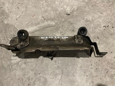 Mercedes w211 3.0 cdi защита тепловая коллектор фото №1