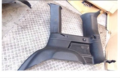 Jeep cherokee kj liberty 03 обшивка багажника правый фото №1