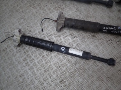 Maserati levante lift амортизатор задняя задний левый правый n63 фото №1