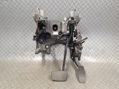 Педали педаль газа тормоза автоматическая коробка передач insignia a 23335259 европа комплект фото №1