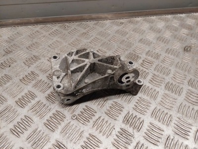 Audi a7 s7 4g 2013 кронштейн генератора фото №1