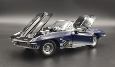 1:18 Autoart 1961 Chevrolet Corvette Mako Shark model no box