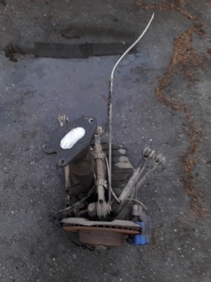 Bmw f20 2.0d ступиця колеса поворотний кулак супорт диск важіль правий задня фото №1