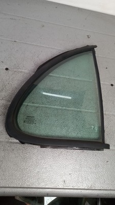 Скло права задня трикутник nissan micra 04r фото №1