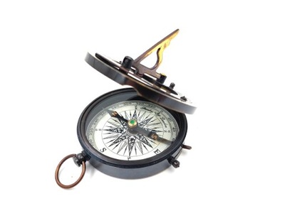 Kompas z zegarem słonecznym