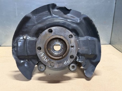 Поворотний кулак правий перед mini cooper countryman r60 11-16 фото №1