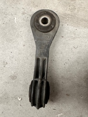 Соединитель тяга стабилизатора vwag 1j0411315h.... фото №1