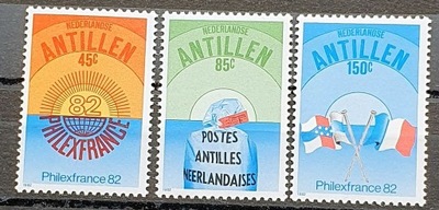 ANTYLE HOLENDERSKIE ** 1982 MI 474-476