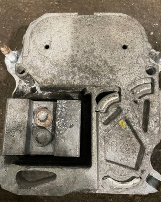 Підпора коробки audi 4g0399153t фото №1