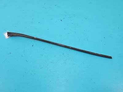 Молдинг стекло лобовое правая передней ford edge ii mk2 ft4b-r03100-a фото №1