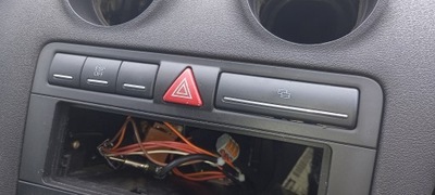 Підсклянник audi a3 8p фото №1