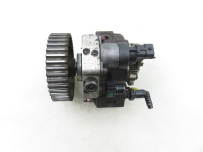 Насос впрыскная renault trafic 2 1.9 dci 0445010031 8200055072 0928400654 фото №1