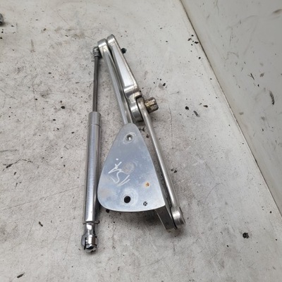 Vw phaeton петля задний крышки фото №1