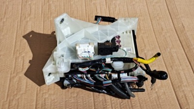 Toyota rav4 v 19-24 - модуль комфорта bsi 82730-42890 фото №1