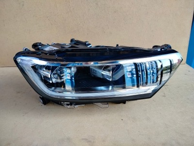 Vw t-roc lift iq matrix ні суцільні контакти лампа права фото №1