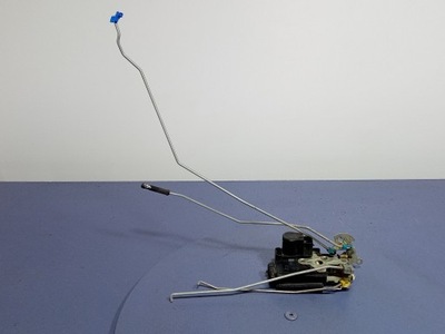 Chevrolet aveo t250 замок двері перед правий 2 pin фото №1