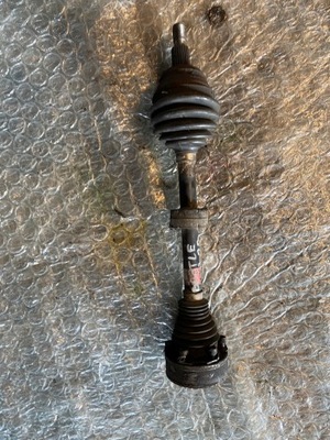 Vw new beetle 2.0b привідний вал ліва фото №1