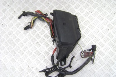 Jaguar e-pace 2.0d - коробка запобіжників фото №1