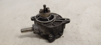 Насос вакуумa вакуум mercedes c w204 2.2 cdi om646 07-14rok a6462300165 фото №1