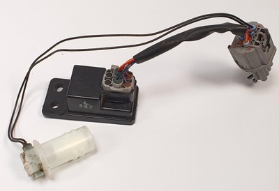 Реле омывателя mazda rx-8 1.3 33000-61016 фото №1