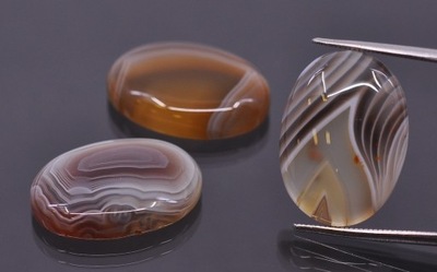 Agat Botswana kaboszon owal 18x13 mm