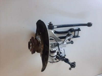 Bmw g70 поворотный кулак рычаги ступица правый задняя 6898352 фото №1