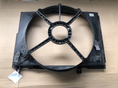 Корпус вентилятора mercedes c klasa w202 a0015002393 фото №1
