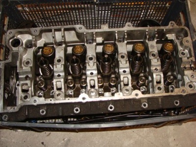 Головка двигателя 2.5 td5 land rover discovery 2 ii фото №1