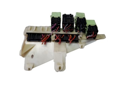 Bmw e39 коробка запобіжників 8371884 фото №1