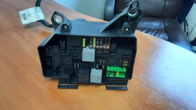Коробка предохранителей mercedes w213 e8114618 фото №1