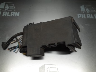 Модуль напруги акумулятор peugeot 5008 1,6d 9666527580 фото №1