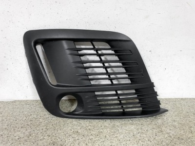 Решітка протитуманної фари права бампера expert jumpy ii proace 2016- 981172337 фото №1