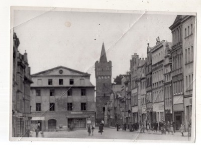 Paczków - Rynek i Brama - FOTO ok1955