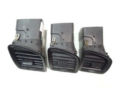 Решітка обдув opel оригінальний номер 13321921 фото №1