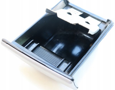 Пепельница перед серая nissan almera tino фото №1