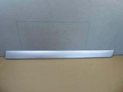 Молдинг двері права перед citroen c5 ezr срібляста фото №1