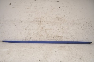 Audi a4 b8 молдинг накладка поріг права 8k0854932a фото №1