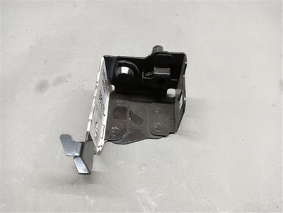 Kk renault megane iv 16- кронштейн крила правий фото №1