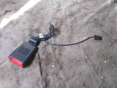 Audi a1 8x клипса поперечина предохранитель задняя l/p 10r 8x0857739c фото №1