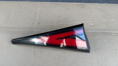 Kia sportage v лампа задняя правая крышки 92404-r2000 фото №1