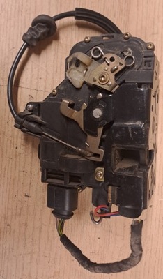 Vw skoda замок двері лівий перед 1j0973714 фото №1