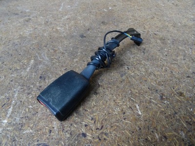 Vw scirocco iii кліпса поперечина ременів права перед передня 1k8857756e фото №1