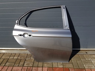 Двері праве правий задня задні toyota camry 18 19 20 фото №1