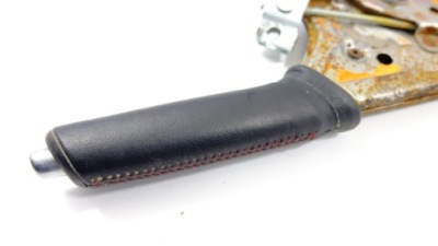 Mazda 3 iii bm рычаг тормоза ручного фото №1