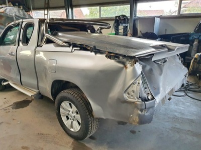 HILUX 2016-23 BŁOTNIK PAKA ĆWIARTKA 1.5 EXTRA CAB