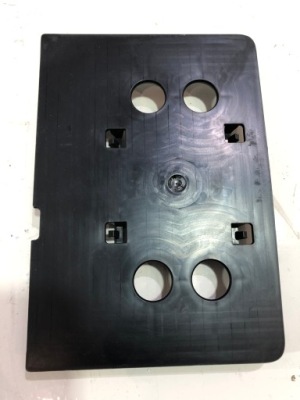 Вкладка бардачка vw touareg 7p 7p6862084 фото №1