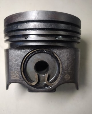 Mercedes actros mp4 поршень a4700371001 фото №1