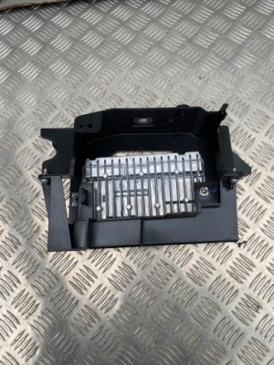 Land rover range rover l461 модуль блок керування m8e2-19j241-af фото №1