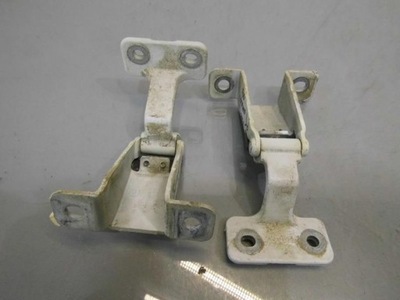 Петля дверь правый задняя d389 renault kangoo ii фото №1